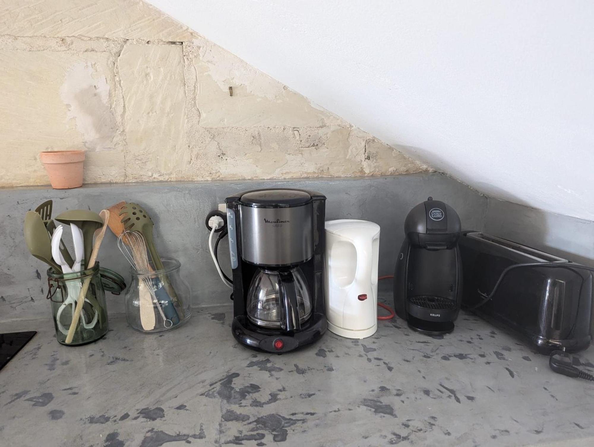 Appartement Des Hirondelles , Au Pied Du Chateau Chinon Eksteriør billede