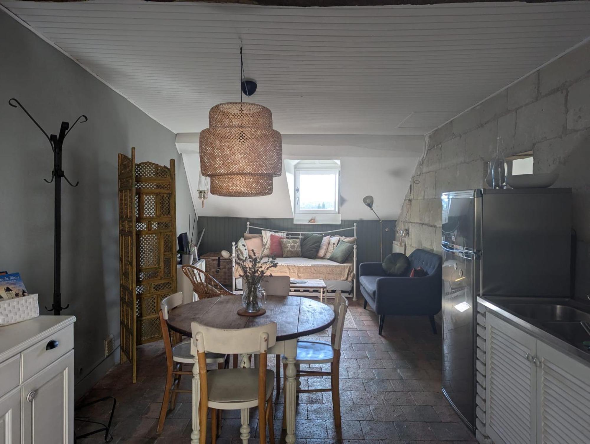 Appartement Des Hirondelles , Au Pied Du Chateau Chinon Eksteriør billede